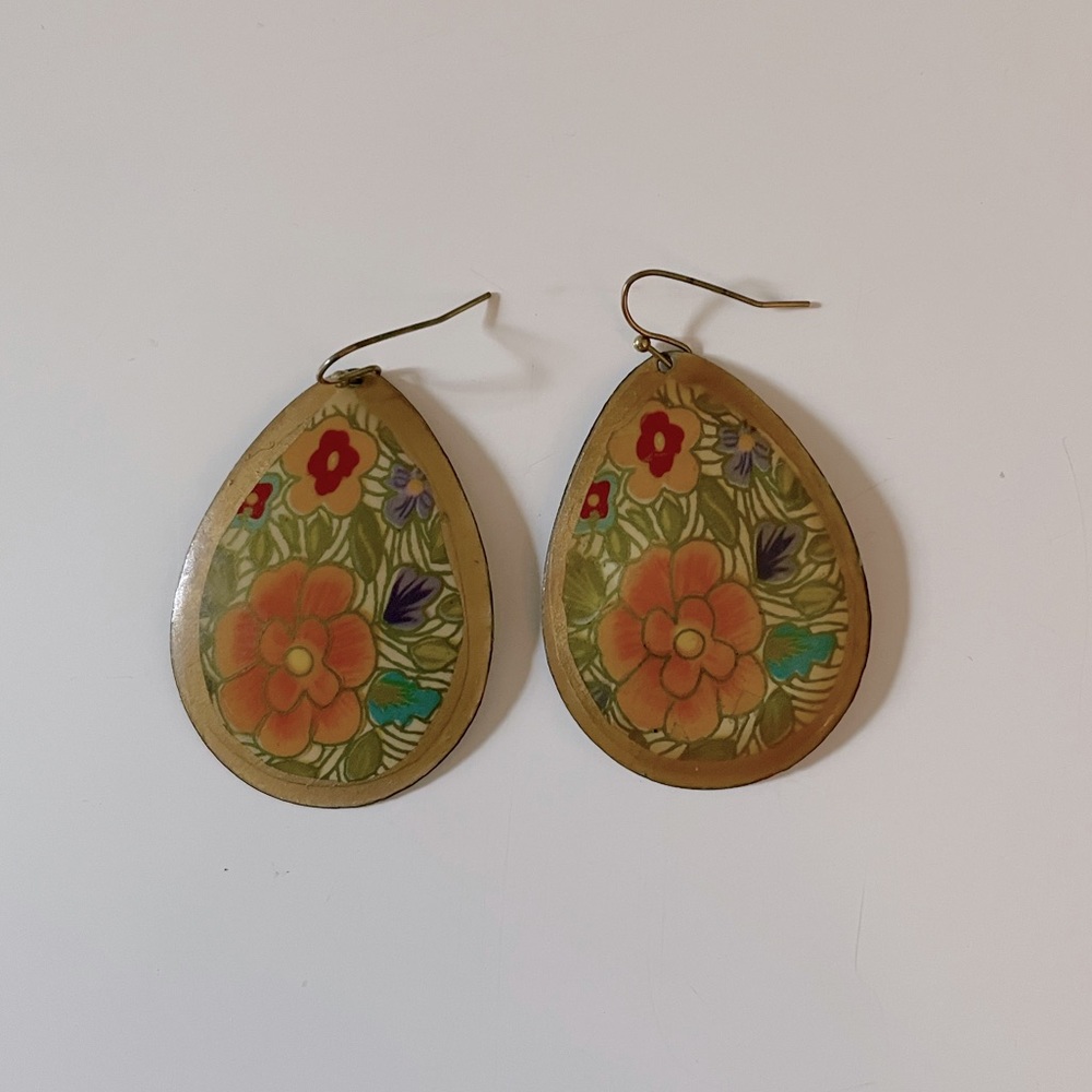 Floral metal earrings